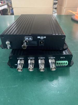 4-Kanal-Standarddefinition Analog BNC auf Faser mit RS485 20KM Videooptikumwandler