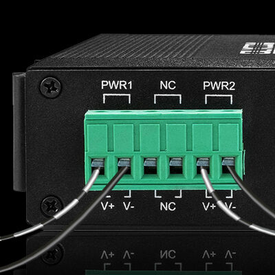 4 Port Industrial PoE Switch Fast Ethernet 10/100Mbps Unmanaged DIN Montiert ohne Lüfter